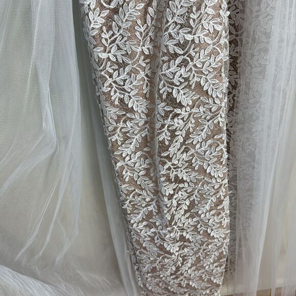 Aidan Mattox tulle-paneled guipure lace gown Prom Dress bride bridal size 6 - Picture 10 of 13